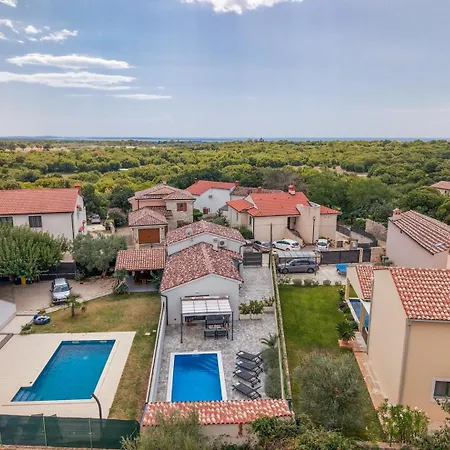 House Edera Ferienhaus Bale